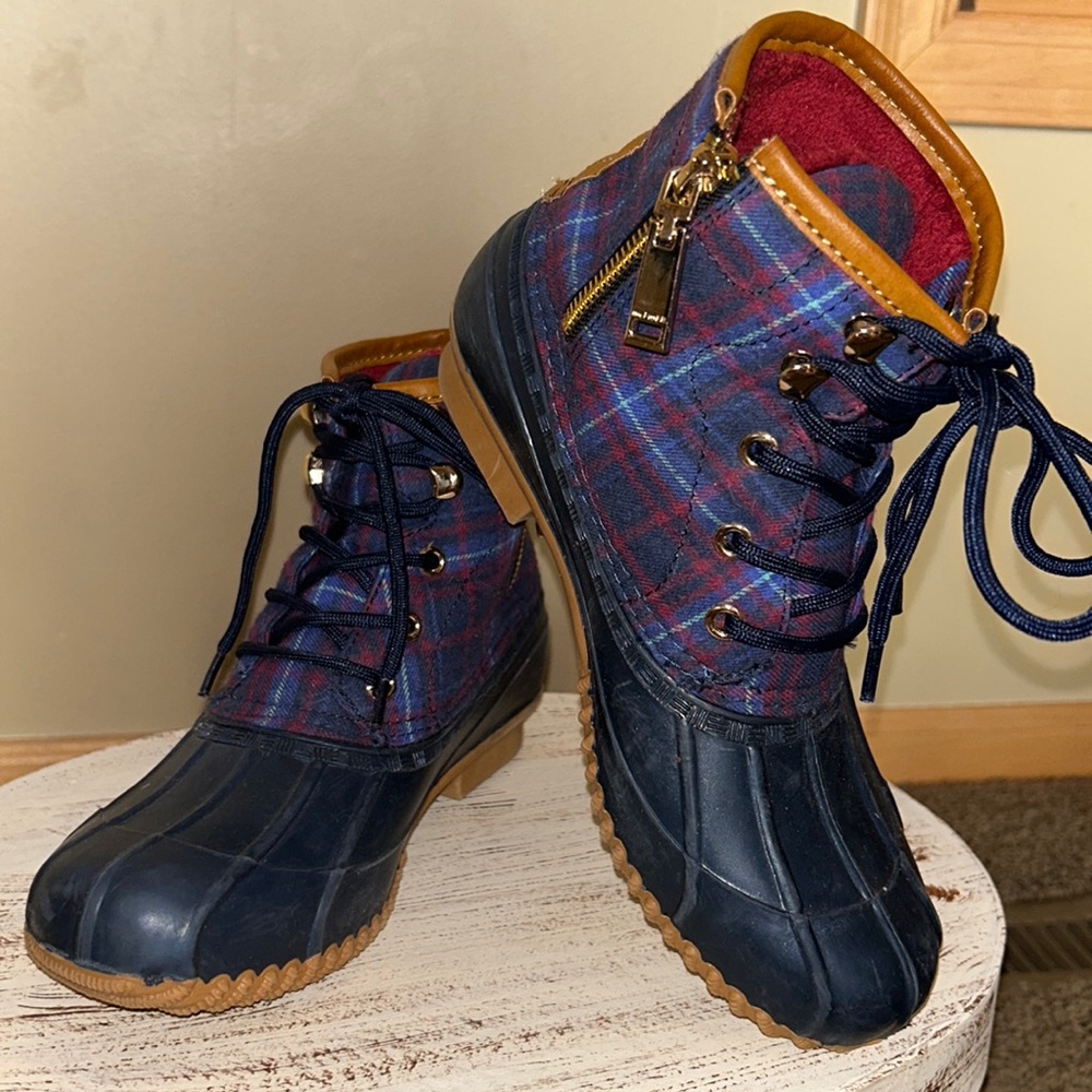 TOMMY HILFIGER rain boots